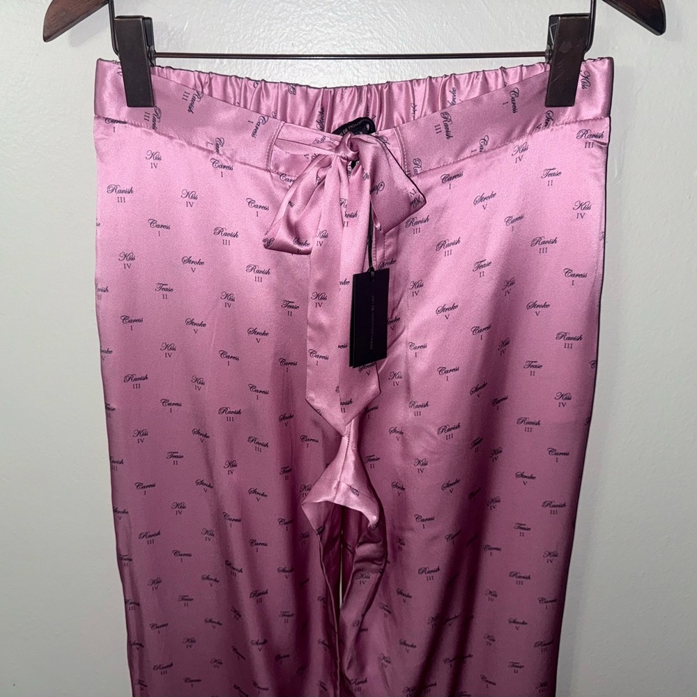 KIKI DE MONTPARNASSE SILK LOUNGE - KISS PRINT TIE UP PAJAMA PANT *IN MAUVE* - Picture 4 of 11